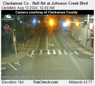 Traffic Cam Clackamas Co - Bell Rd at Johnson Creek Blvd